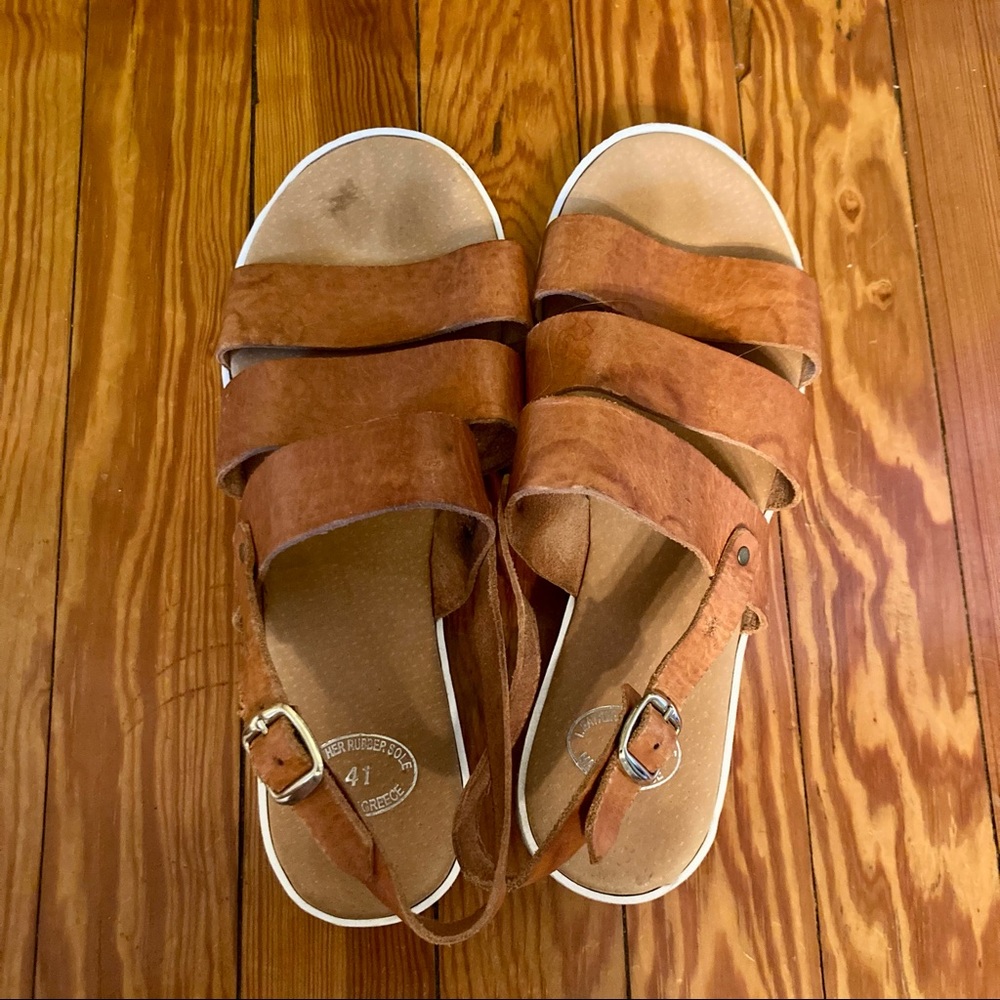 brown platform sandals!